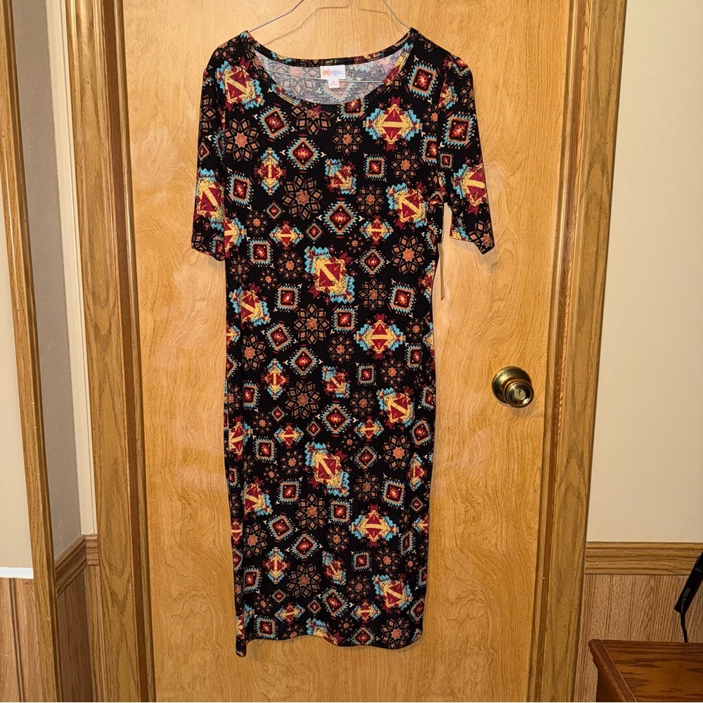 NWT LuLaRoe Colorful Geometric Pattern Dress Size Medium